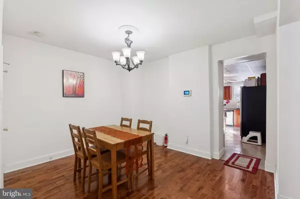 Philadelphia, PA 19148,210 SIGEL ST