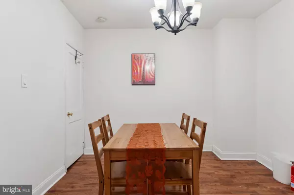 Philadelphia, PA 19148,210 SIGEL ST