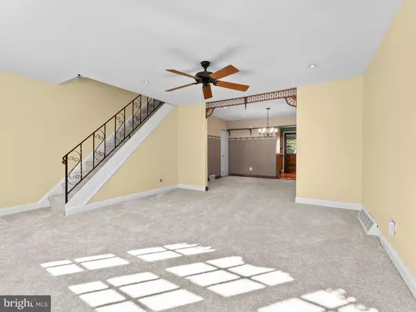 Philadelphia, PA 19154,12536 NANTON DR