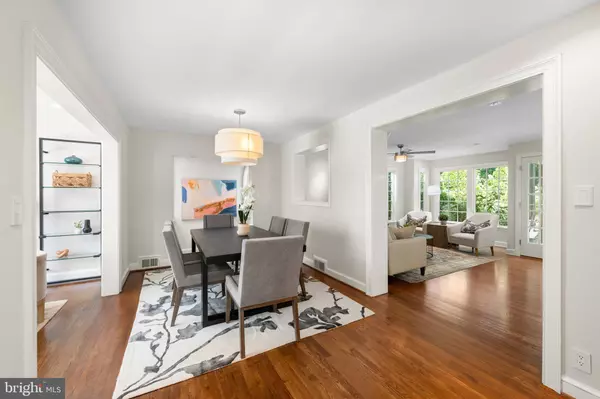 Washington, DC 20016,3915 47TH ST NW