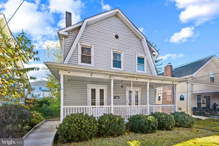 27 GLENWOOD AVE, Baltimore, MD 21228