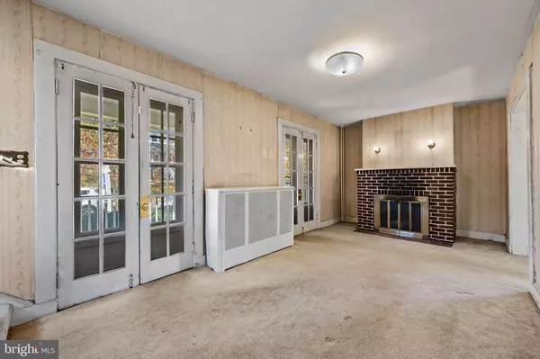 Baltimore, MD 21228,27 GLENWOOD AVE