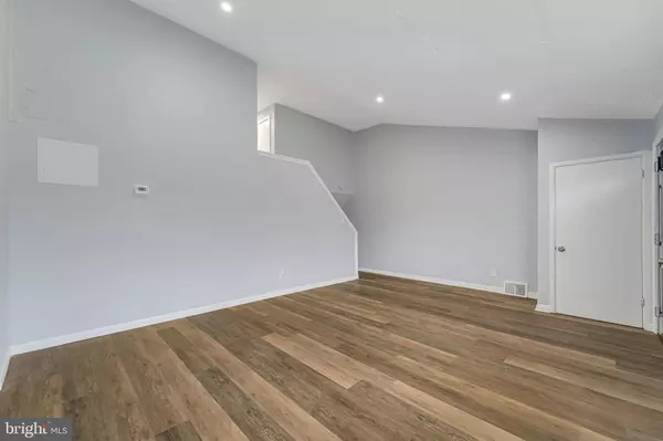 Camden, NJ 08104,2425 PATTON ST