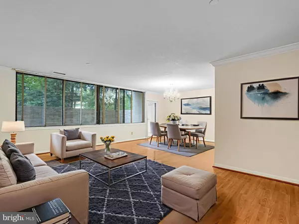 Falls Church, VA 22041,3709 S GEORGE MASON DR #T3E