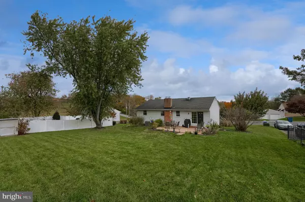 York, PA 17403,4 LOGAN HEIGHTS RD