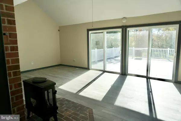 Bridgeton, NJ 08302,642 STOW CREEK RD