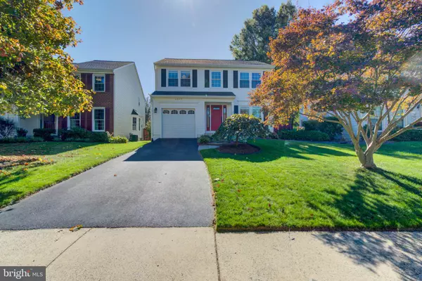 6617 MORNING RIDE CIR, Alexandria, VA 22315