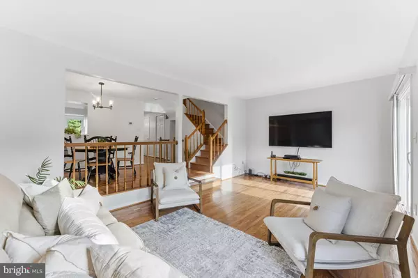 Centreville, VA 20120,14435 SALISBURY PLAIN CT