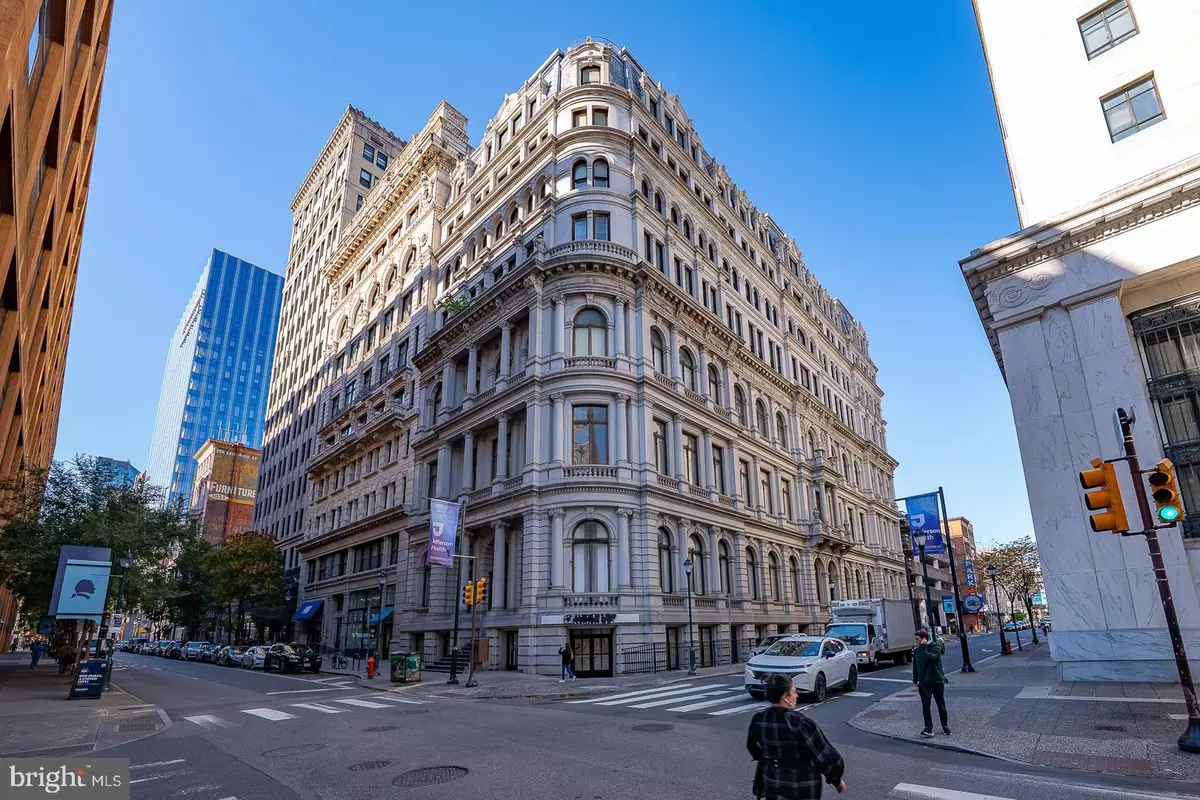 Philadelphia, PA 19107,1001-13 CHESTNUT ST #705E