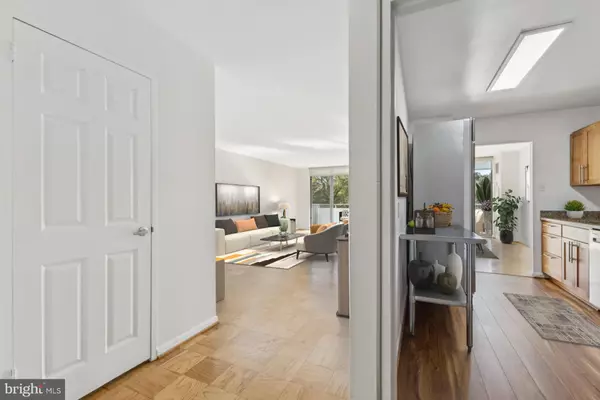 Bethesda, MD 20816,5101 RIVER RD #718