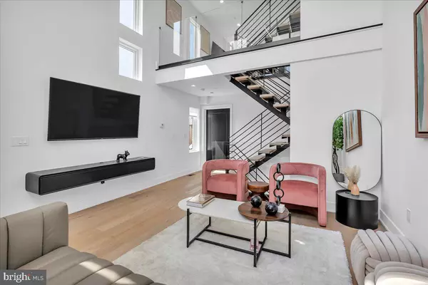 Philadelphia, PA 19125,2618 E HAGERT ST