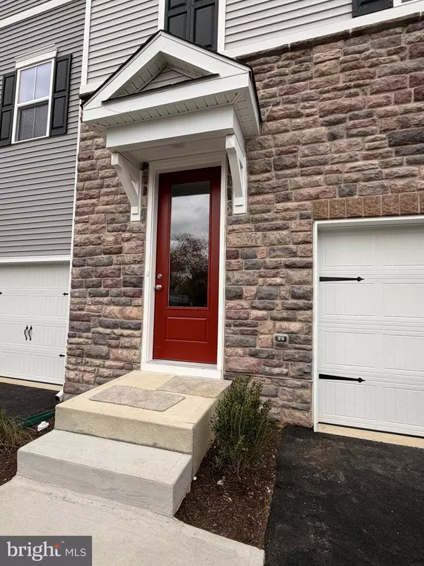 Berlin, NJ 08009,69 BASSWOOD ST