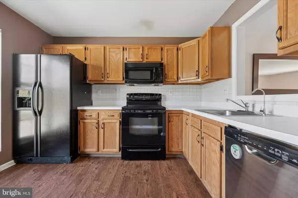 Aston, PA 19014,242 MORIA PL #242