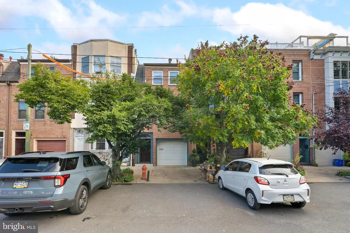 Philadelphia, PA 19147,729 S 11TH ST