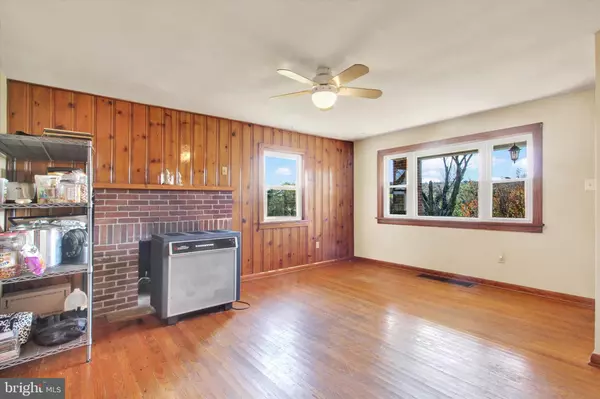 Glen Rock, PA 17327,6674 STELTZ RD