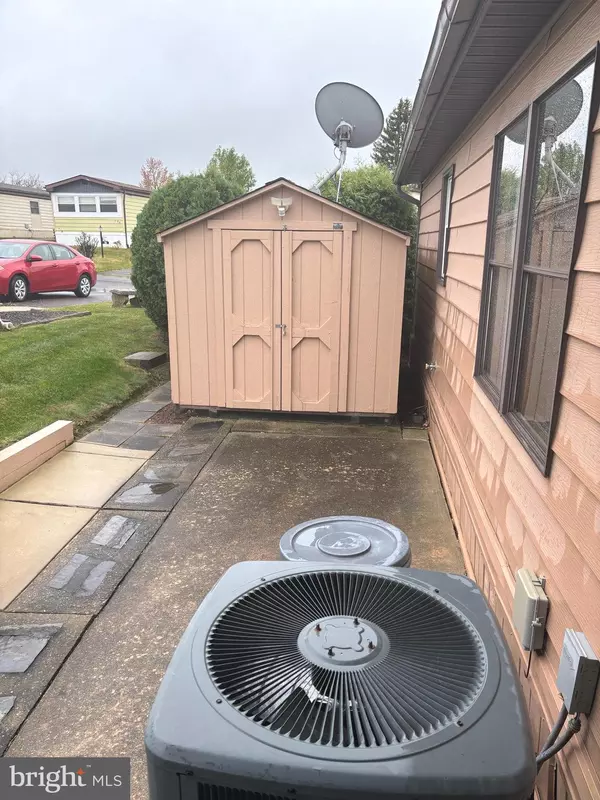 North Wales, PA 19454,316 MEADOW CT