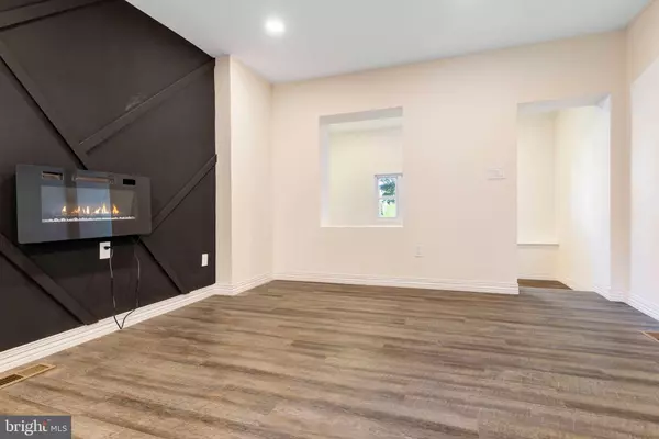 Darby, PA 19023,212 PUSEY AVE