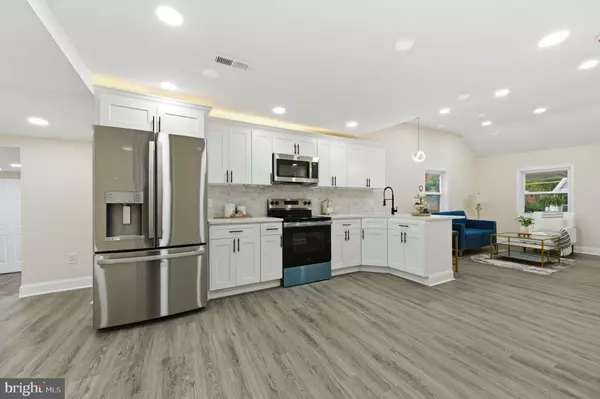 New Castle, DE 19720,19 MEADOW RD