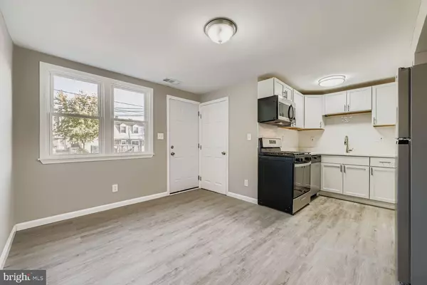 Baltimore, MD 21222,2007 DINEEN DR