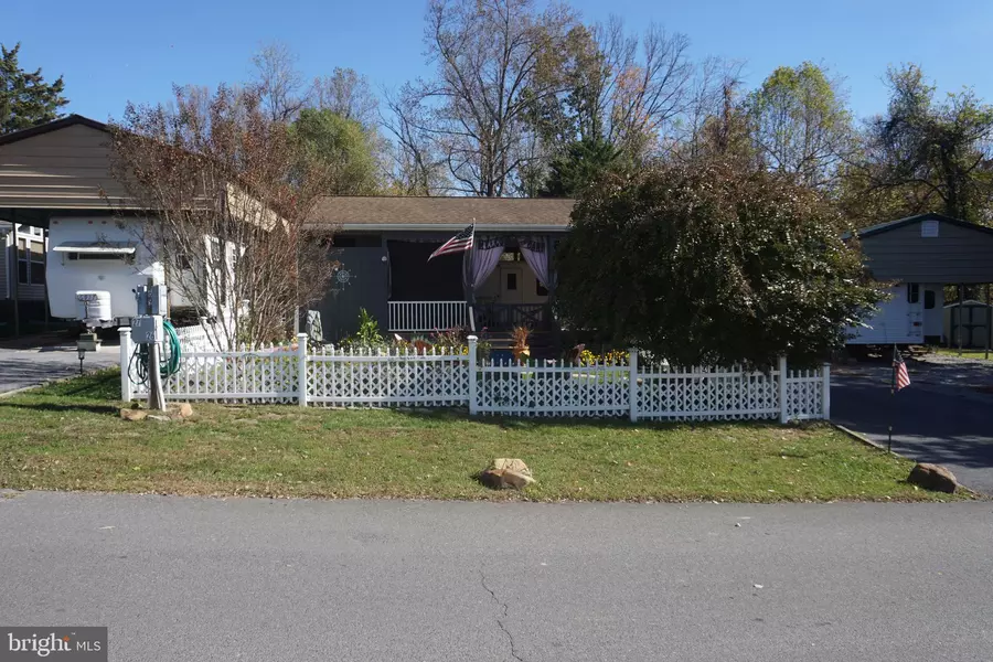 BLOCK 69 LOT 27 JELLYSTONE, Falling Waters, WV 25419