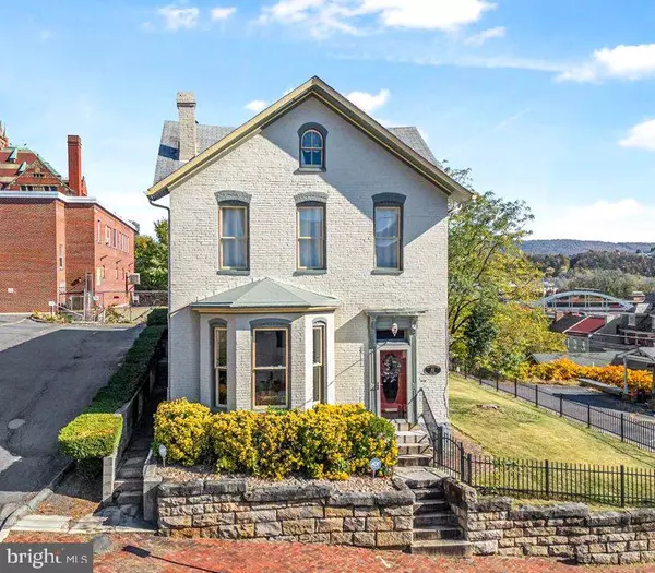 11 S SMALLWOOD ST, Cumberland, MD 21502