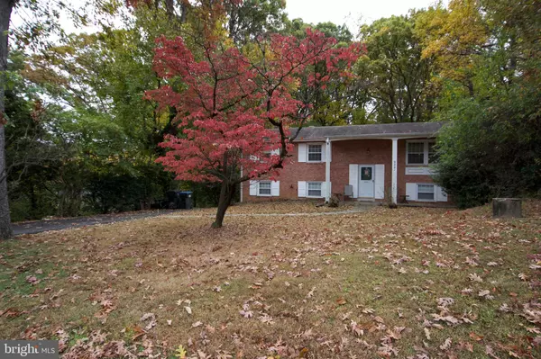 9921 WOODROW ST, Vienna, VA 22181