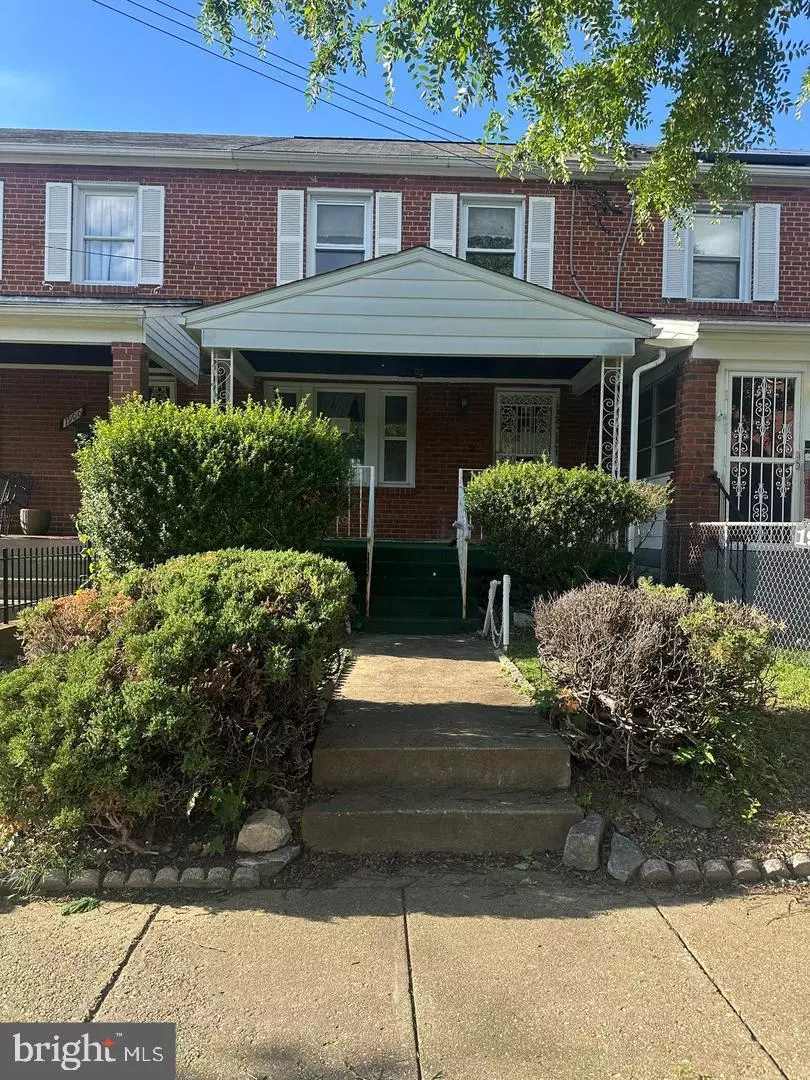 Washington, DC 20020,1902 T ST SE