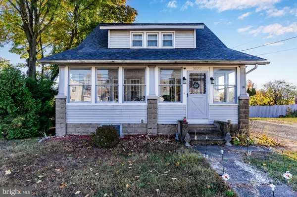 3032 N OLD TRL, Shamokin Dam, PA 17876