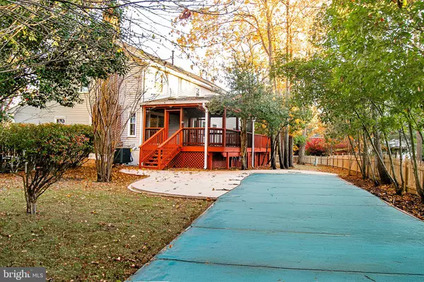 Ashburn, VA 20147,21111 DEEP FURROW CT