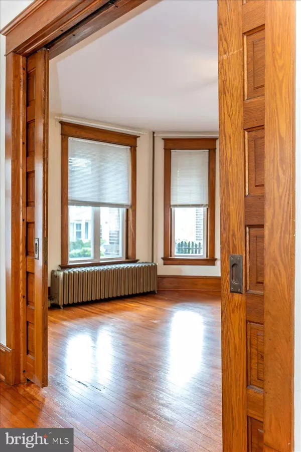 Myersville, MD 21773,406 MAIN