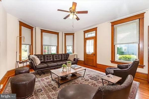 Myersville, MD 21773,406 MAIN