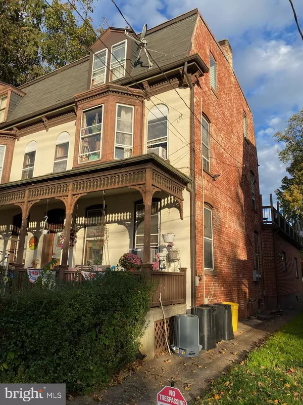 York, PA 17401,127 HAMILTON AVE