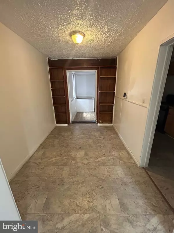 Baltimore, MD 21225,3708 10TH ST