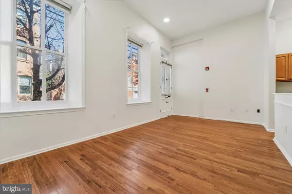 Philadelphia, PA 19130,1606 WALLACE ST #101