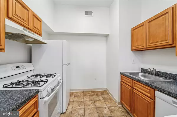 Philadelphia, PA 19130,1606 WALLACE ST #101