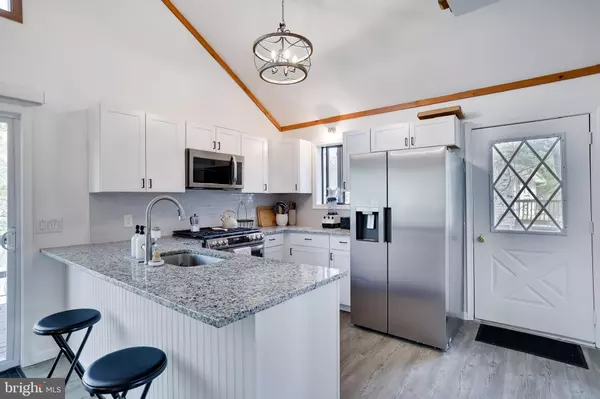 Tobyhanna, PA 18466,6323 VENTNOR DR