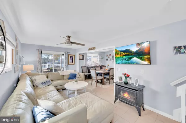 Tuckerton, NJ 08087,23 W SAIL