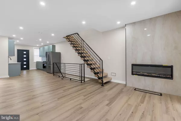 Philadelphia, PA 19143,5511 PINE ST