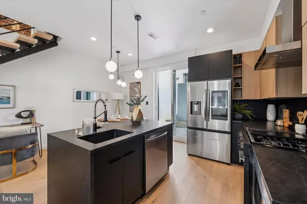 Philadelphia, PA 19147,303 PEMBERTON ST