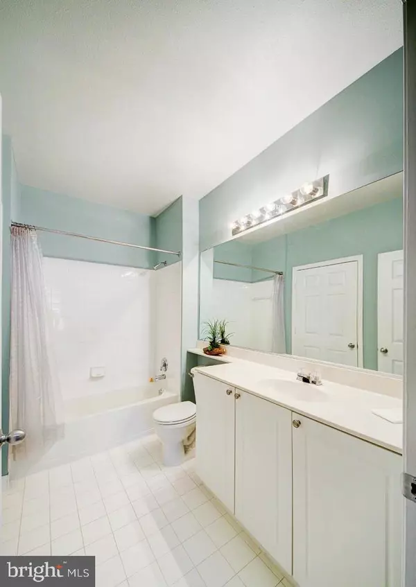 Vienna, VA 22181,9480 VIRGINIA CENTER BLVD #420