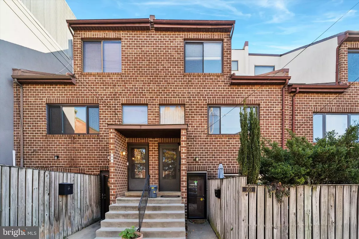 Philadelphia, PA 19130,855 N 28TH ST #B