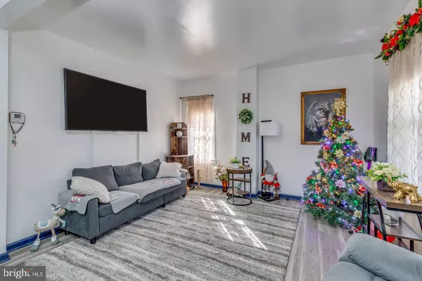 Collingswood, NJ 08108,38 W CRESCENT BLVD