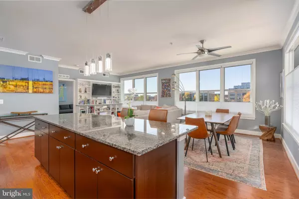 Alexandria, VA 22314,815 N PATRICK ST #407