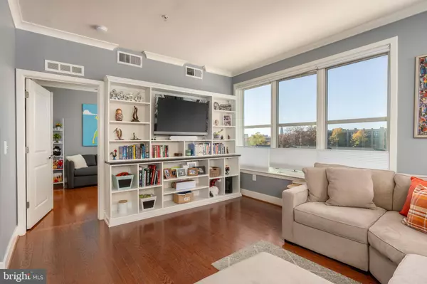 Alexandria, VA 22314,815 N PATRICK ST #407