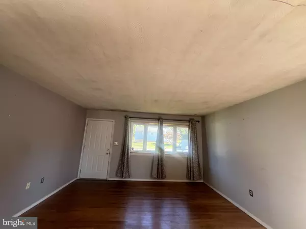 Laurel, MD 20724,328 VALE SMT S