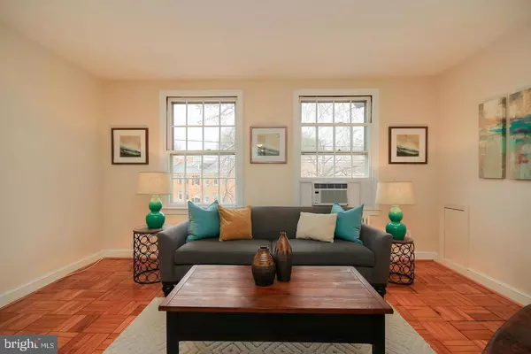 Washington, DC 20008,2712 ORDWAY ST NW #5