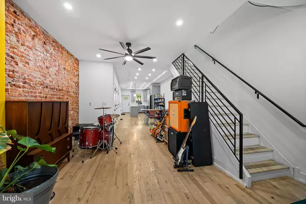 Philadelphia, PA 19121,3215 W NORRIS ST