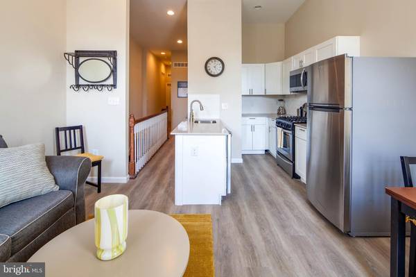 4245 OGDEN ST #UNIT 2, Philadelphia, PA 19104