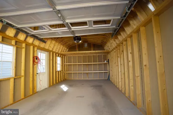 Ruther Glen, VA 22546,129 LAKE CAROLINE DR