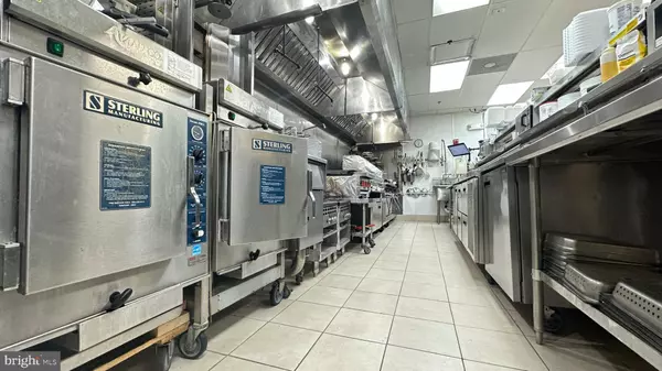 210 SWAMP FOX RD, Alexandria, VA 22314